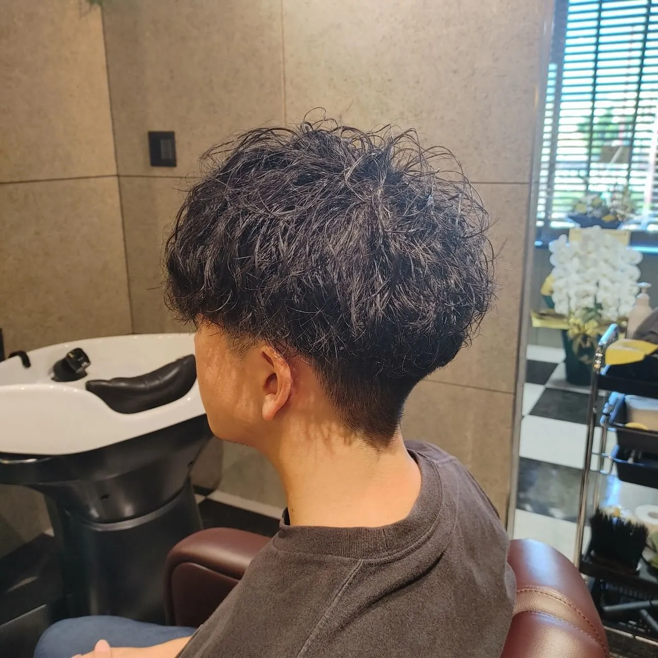 西鉄小郡駅前の支店【FRESHNES BARBER shop...